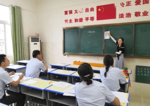 没有教师资格证一样当教师 这个岗位招聘8w人,专科生起报